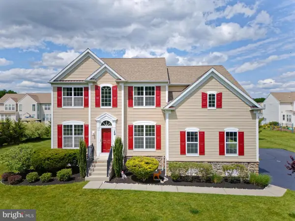 29 Endeavor Blvd, EAST WINDSOR, NJ 08520