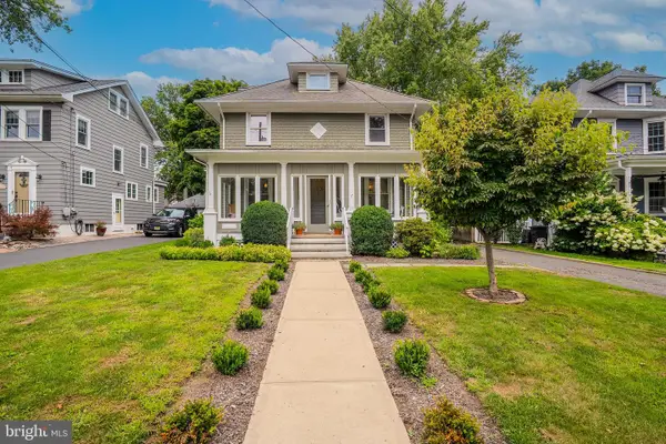 17 E Franklin Ave, PENNINGTON, NJ 08534