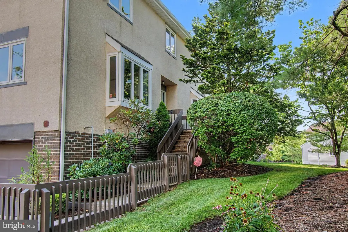 1 Exeter Ct, Princeton, NJ 08540 - #1