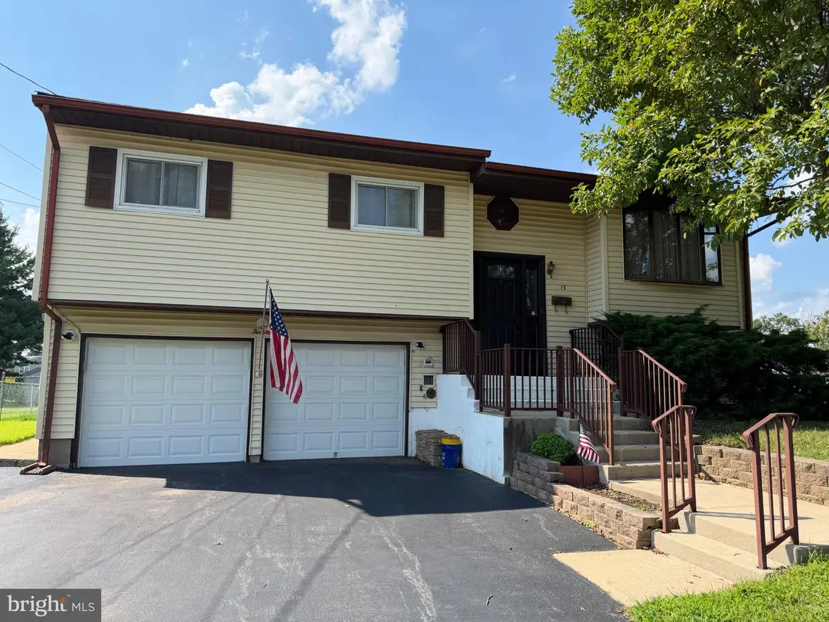 13 Gary Dr, Hamilton, NJ 08690 - #1