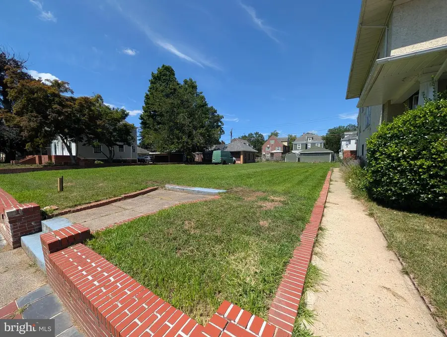 920 Berkeley Ave, Trenton, NJ 08618 - #2
