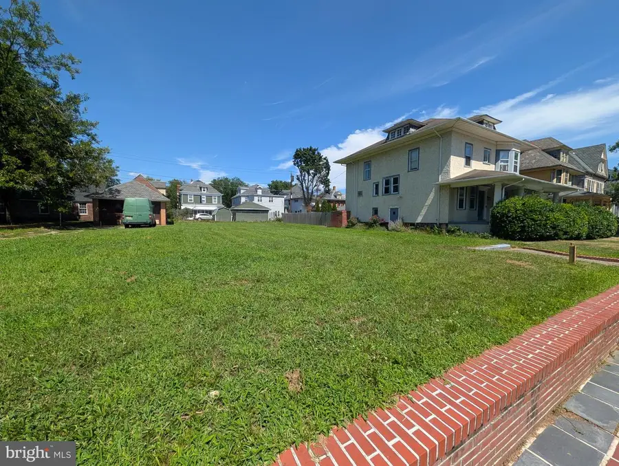 920 Berkeley Ave, Trenton, NJ 08618 - #3