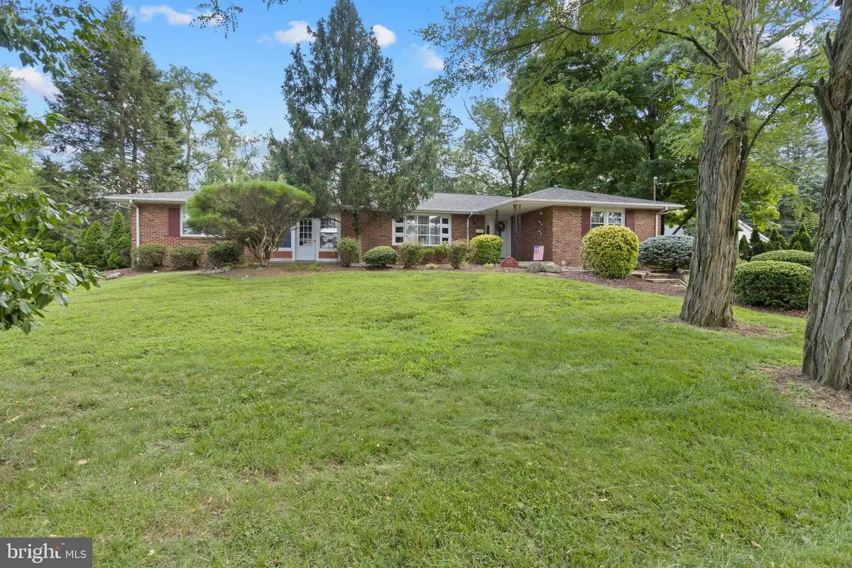 415 Main St, Hamilton, NJ 08620 - #1