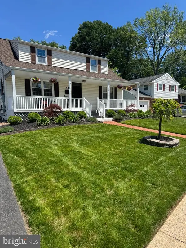 44 Pintinalli Dr, HAMILTON, NJ 08619