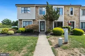 24 Topaz Ln, Hamilton, NJ 08690 - #1