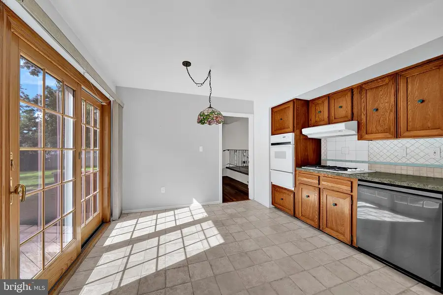5 Wolfpack Rd, Hamilton, NJ 08619 - #2