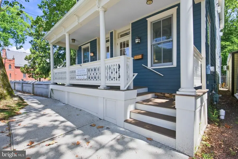 39 S Main St, Pennington, NJ 08534 - #3