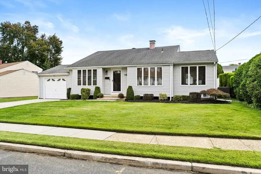 15 Ovington Dr, Hamilton, NJ 08620 - #2