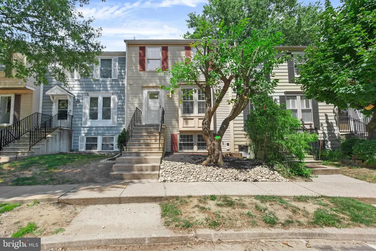3 Woodland Ct, Hamilton, NJ 08610 - #1