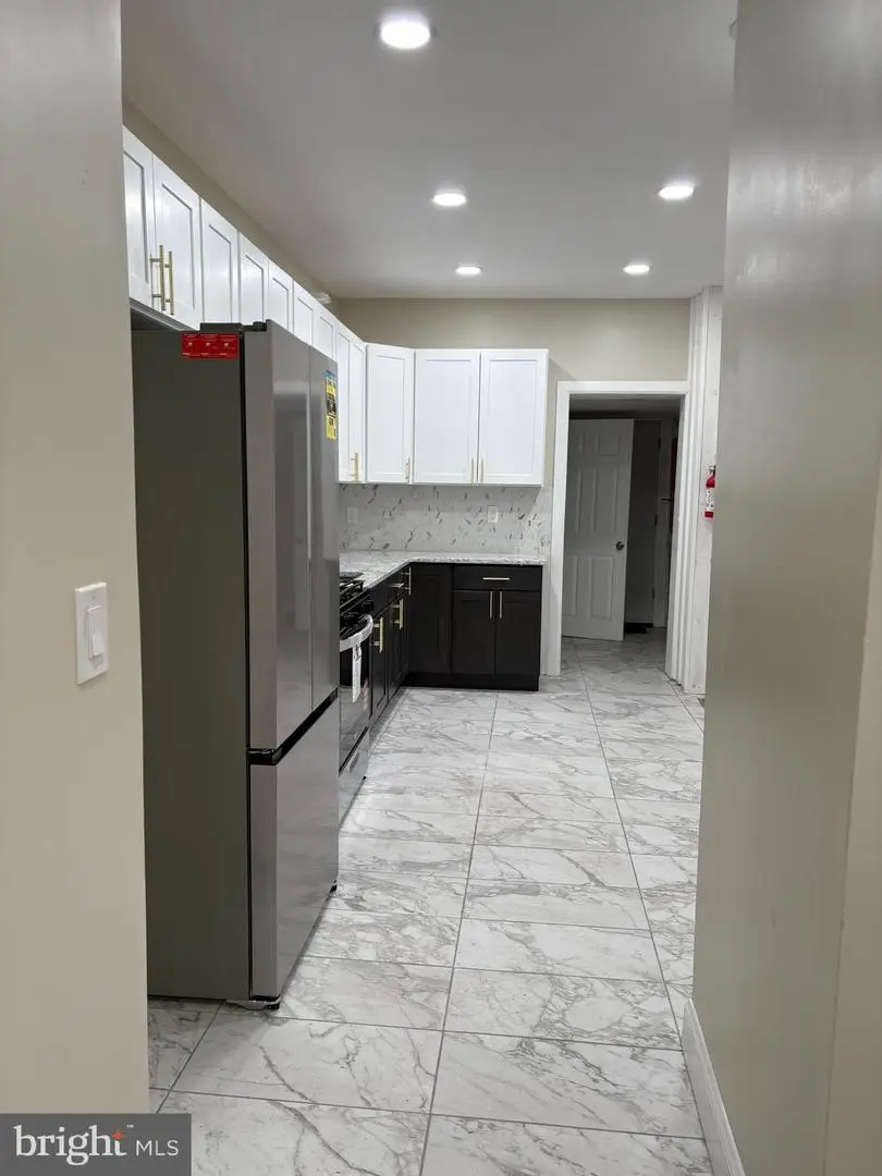 16 Landing St, Trenton, NJ 08611 - #3