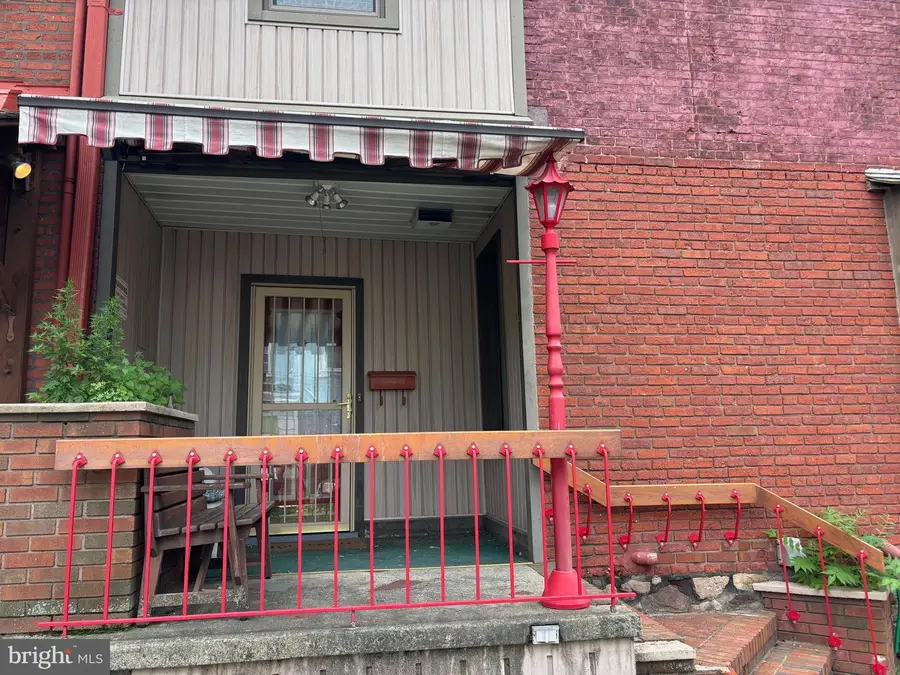 536 Hudson St, Trenton, NJ 08611 - #2
