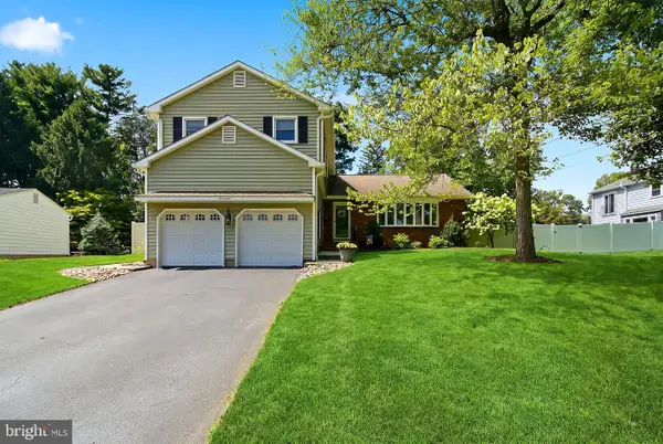 17 Clementon Way, LAWRENCE TOWNSHIP, NJ 08648