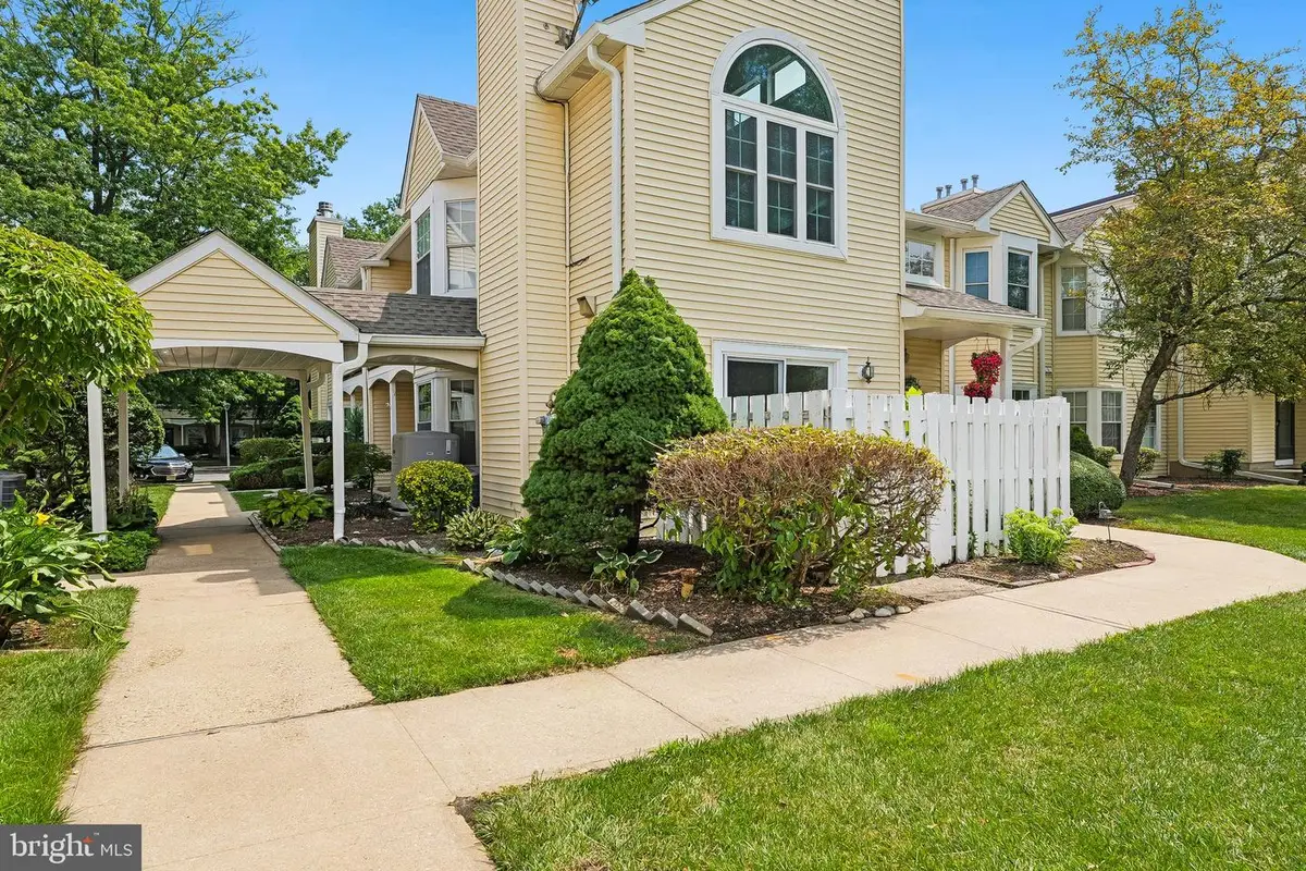 70 Mill Run W #70, Hightstown, NJ 08520 - #1