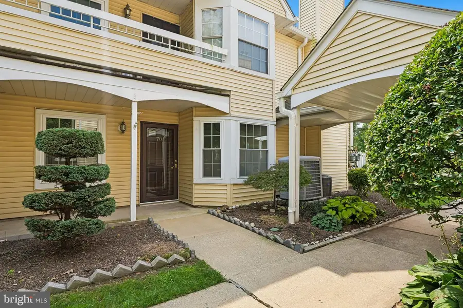 70 Mill Run W #70, Hightstown, NJ 08520 - #3