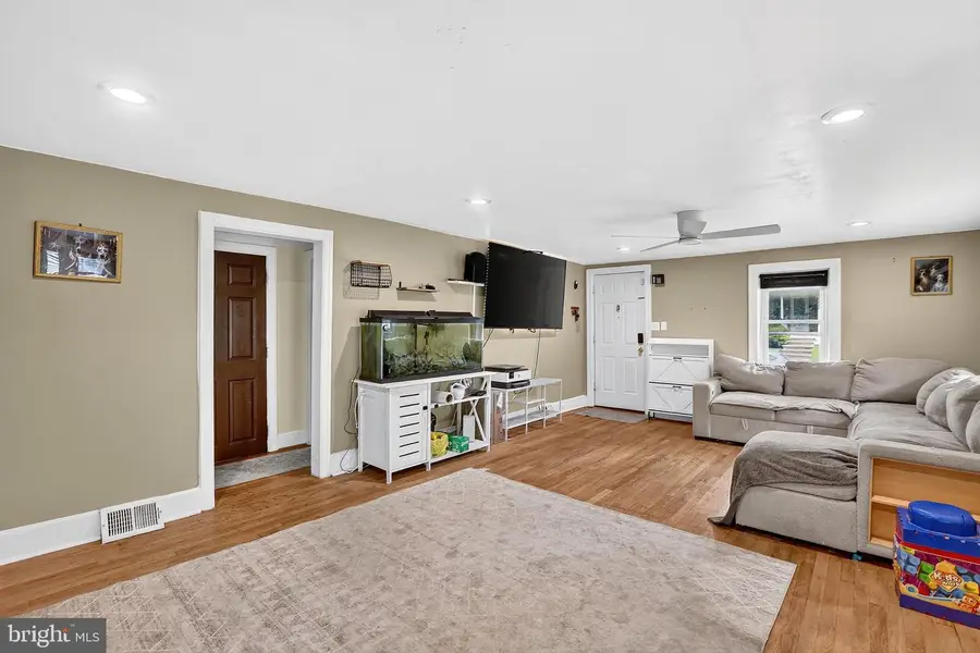 1569 12th St, Ewing, NJ 08638 - #2