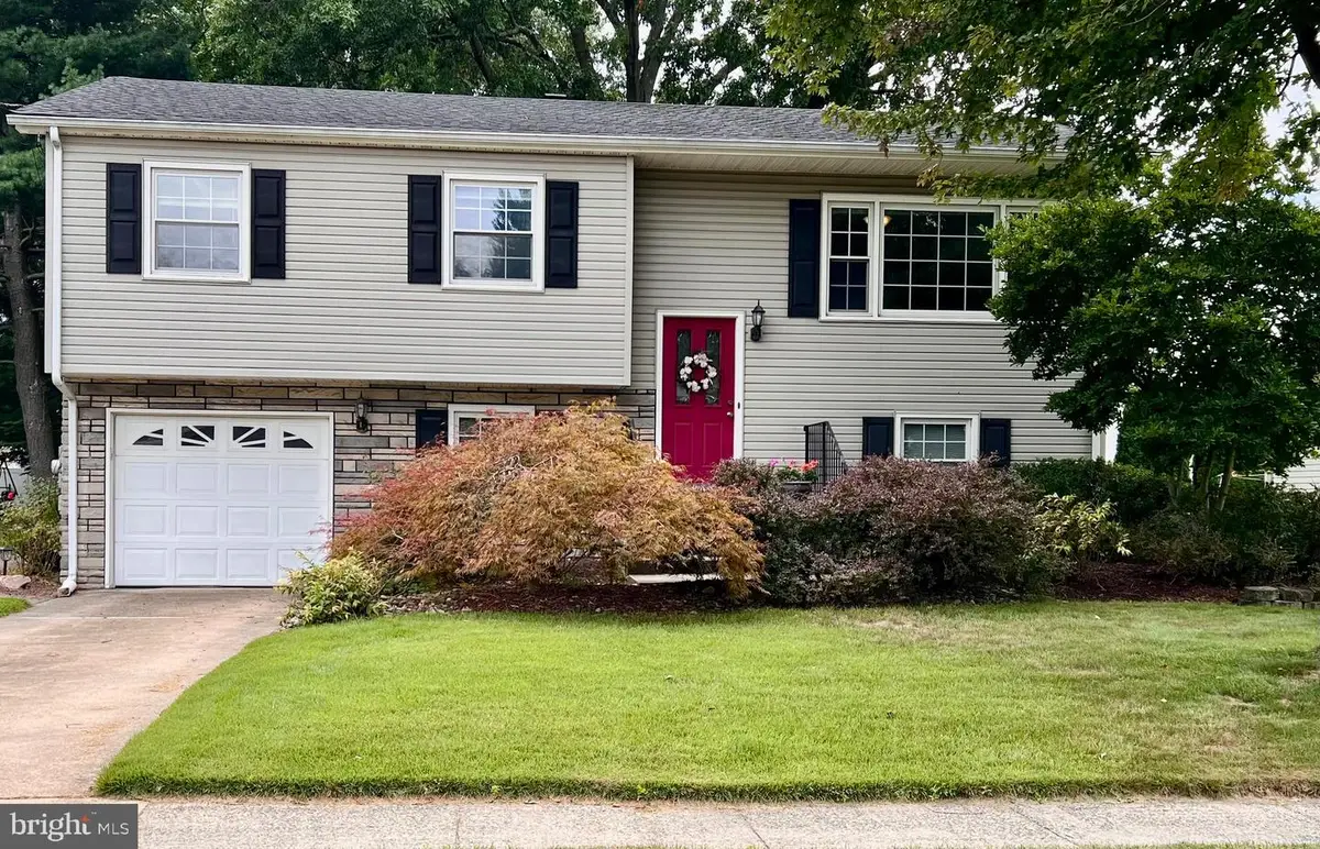 9 Pasadena Drive, Hamilton, NJ 08619 - #1