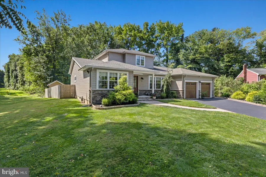 25 Bree Dr, Hamilton, NJ 08690 - #2