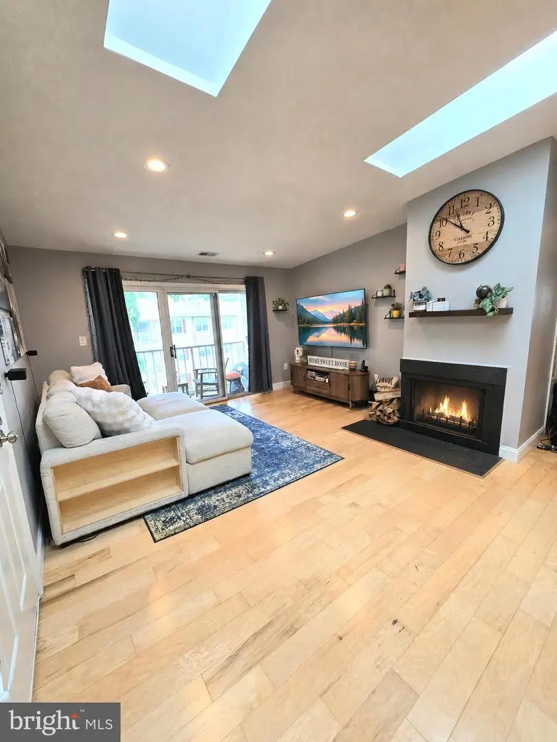 31 Hemlock Ct, Hamilton, NJ 08619 - #1
