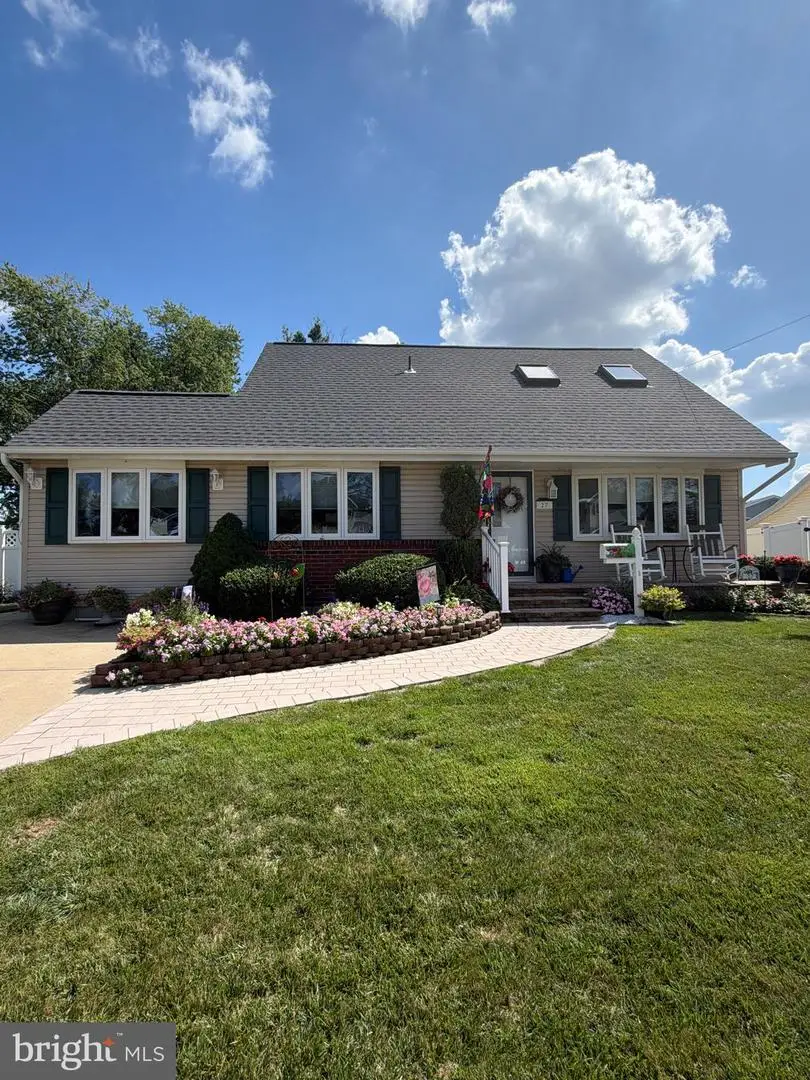 27 Sycamore Way, Hamilton, NJ 08690 - #1