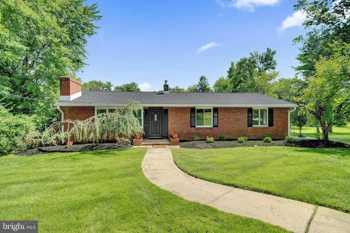 7 Malaga Dr, Ewing, NJ 08628 - #1