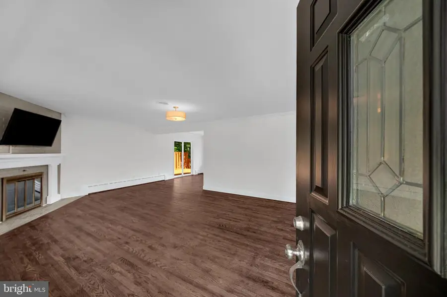 7 Malaga Dr, Ewing, NJ 08628 - #3