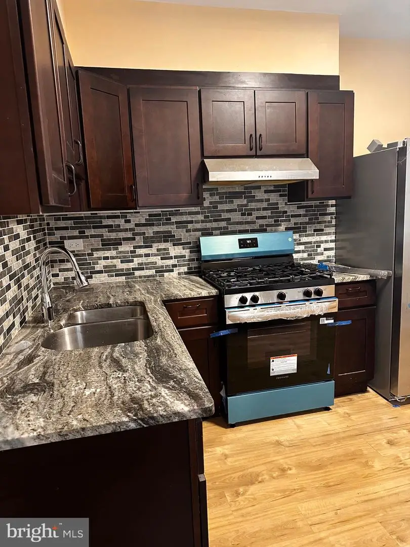 508 Monmouth St, Trenton, NJ 08609 - #3