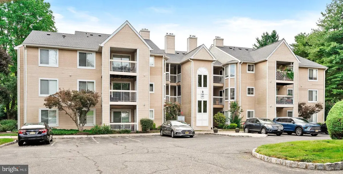 347 Silvia St, Ewing, NJ 08628 - #1