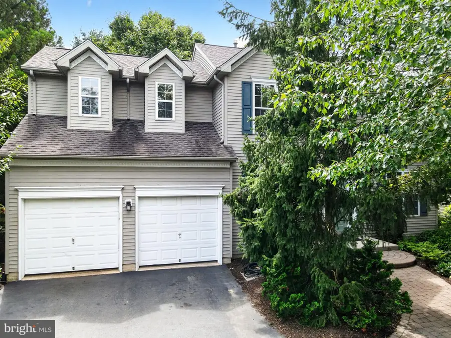 42 Stonehedge Dr, Hightstown, NJ 08520 - #2