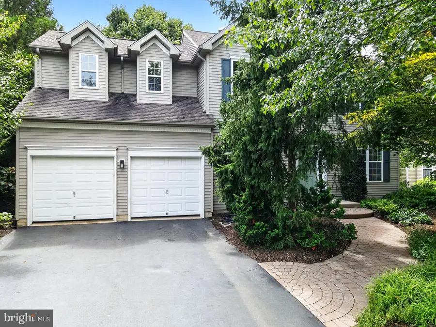 42 Stonehedge Dr, Hightstown, NJ 08520 - #3