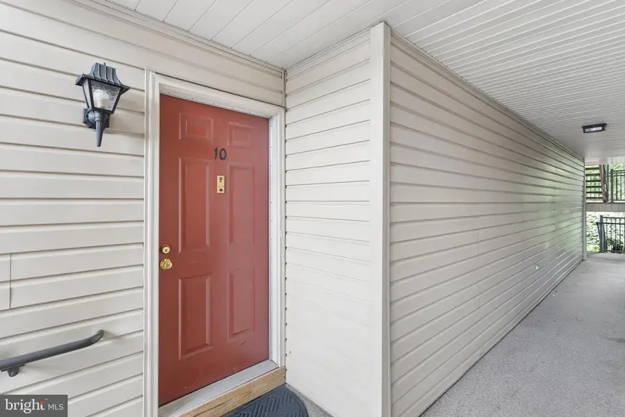 10 Voscek Ct, Lawrence, NJ 08648 - #2