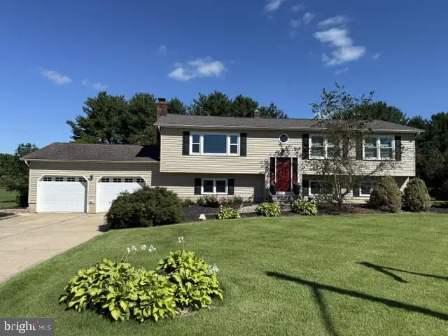 9 Old Post Ln, Hamilton, NJ 08620 - #1