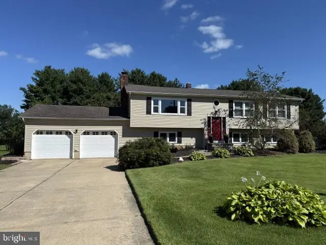 9 Old Post Ln, Hamilton, NJ 08620 - #2
