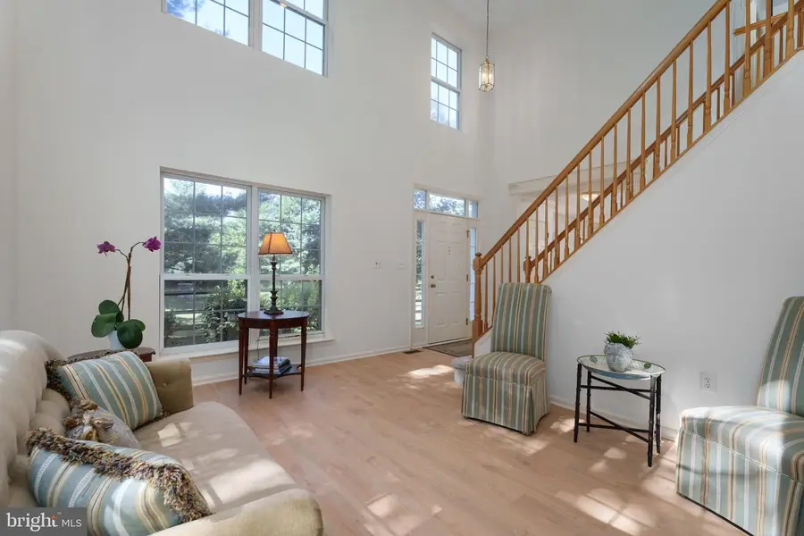 102 Treymore Ct, Pennington, NJ 08534 - #2