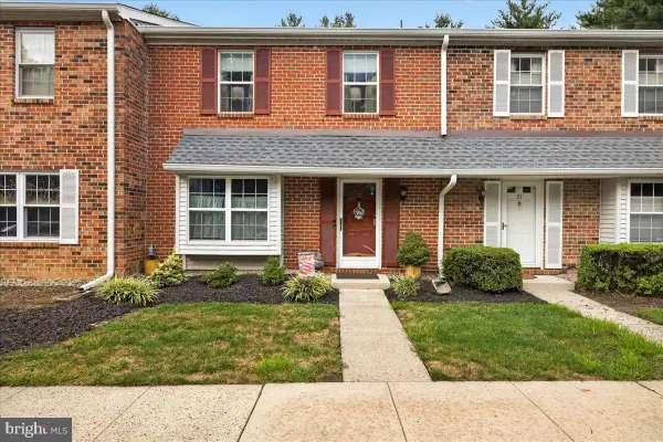 22 Pagoda Ct, LAWRENCE TWP, NJ 08648