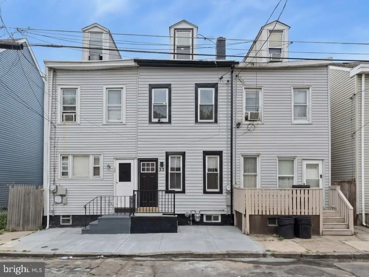 33 Poplar St, Trenton, NJ 08638 - #1