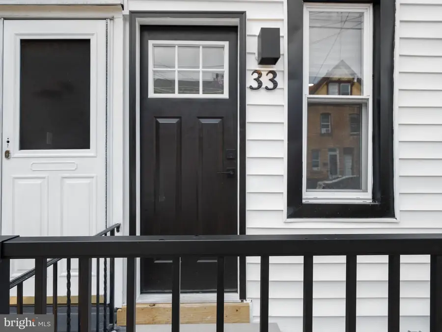 33 Poplar St, Trenton, NJ 08638 - #2