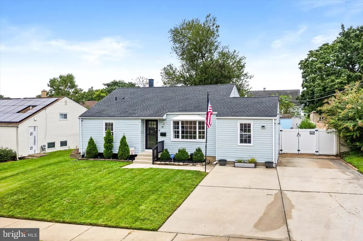 31 Elton Ave, Hamilton, NJ 08620 - #1