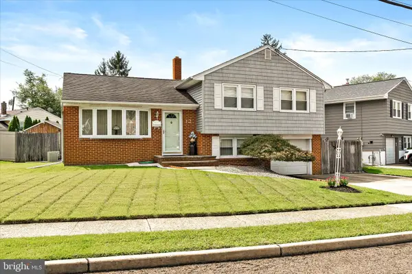 12 Winding Way, HAMILTON, NJ 08620