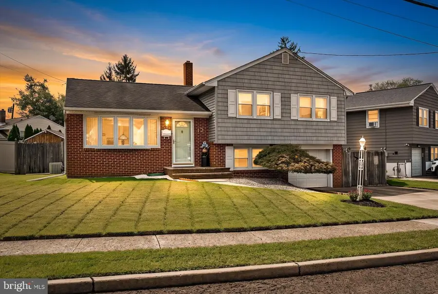 12 Winding Way, Hamilton, NJ 08620 - #2