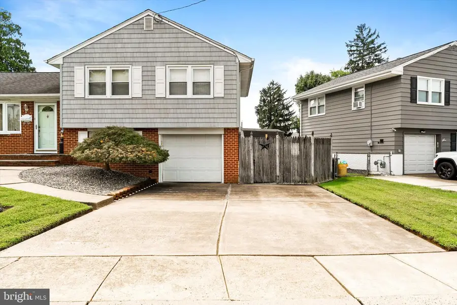 12 Winding Way, Hamilton, NJ 08620 - #3