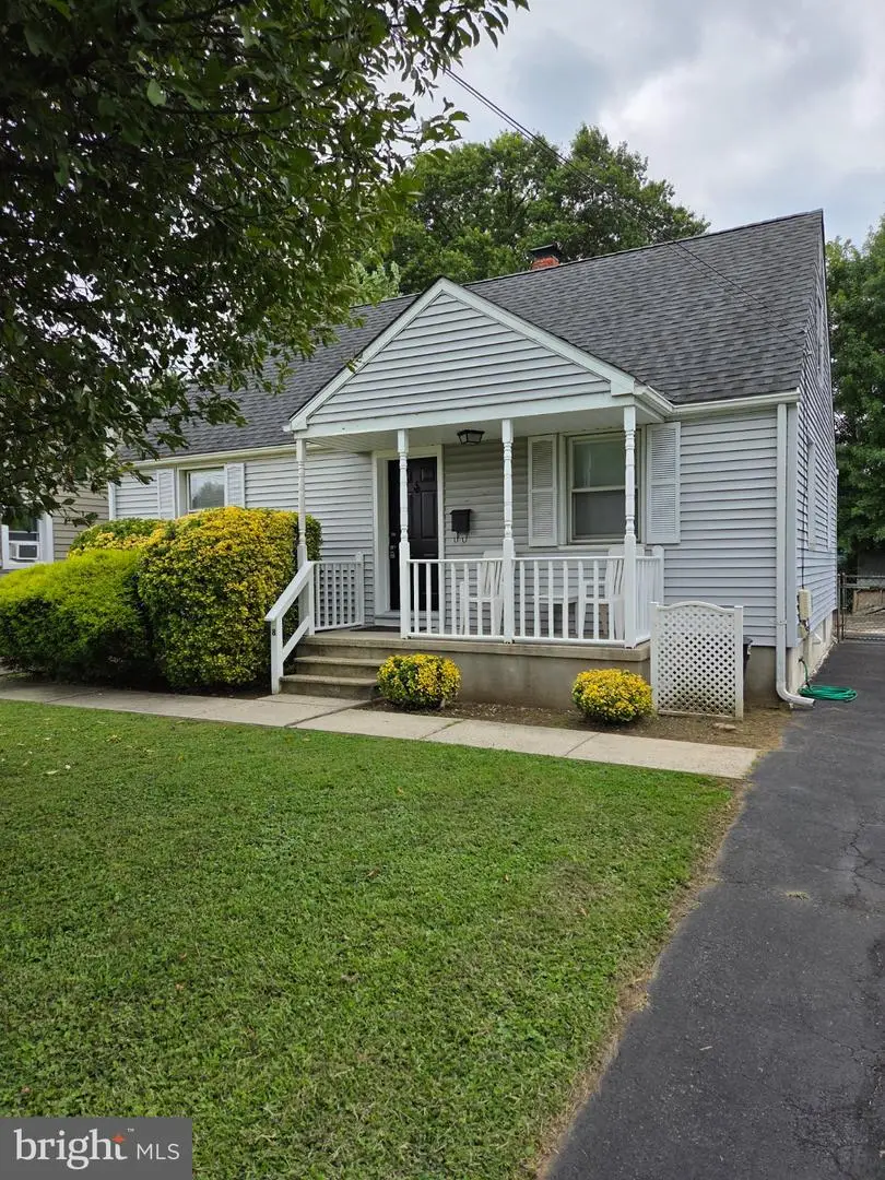 8 Stratford Ave, Ewing, NJ 08618 - #1