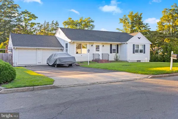 141 Crest Ave, HAMILTON, NJ 08690