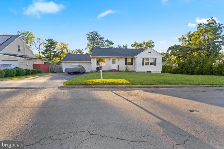 141 Crest Ave, Hamilton, NJ 08690 - #2