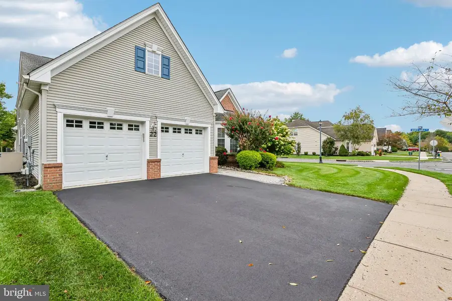 22 Portofino Dr, Hamilton, NJ 08691 - #3