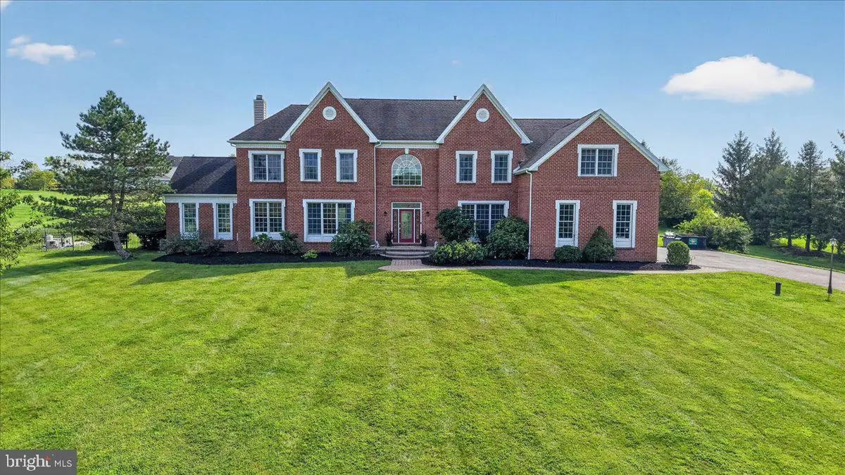 11 Baker Way, Pennington, NJ 08534 - #1