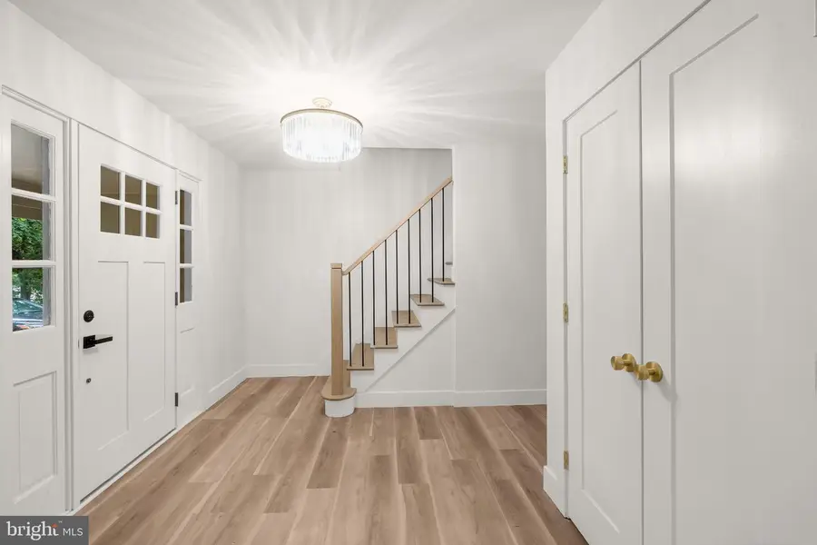 1 Colleen Cir, Ewing, NJ 08638 - #3