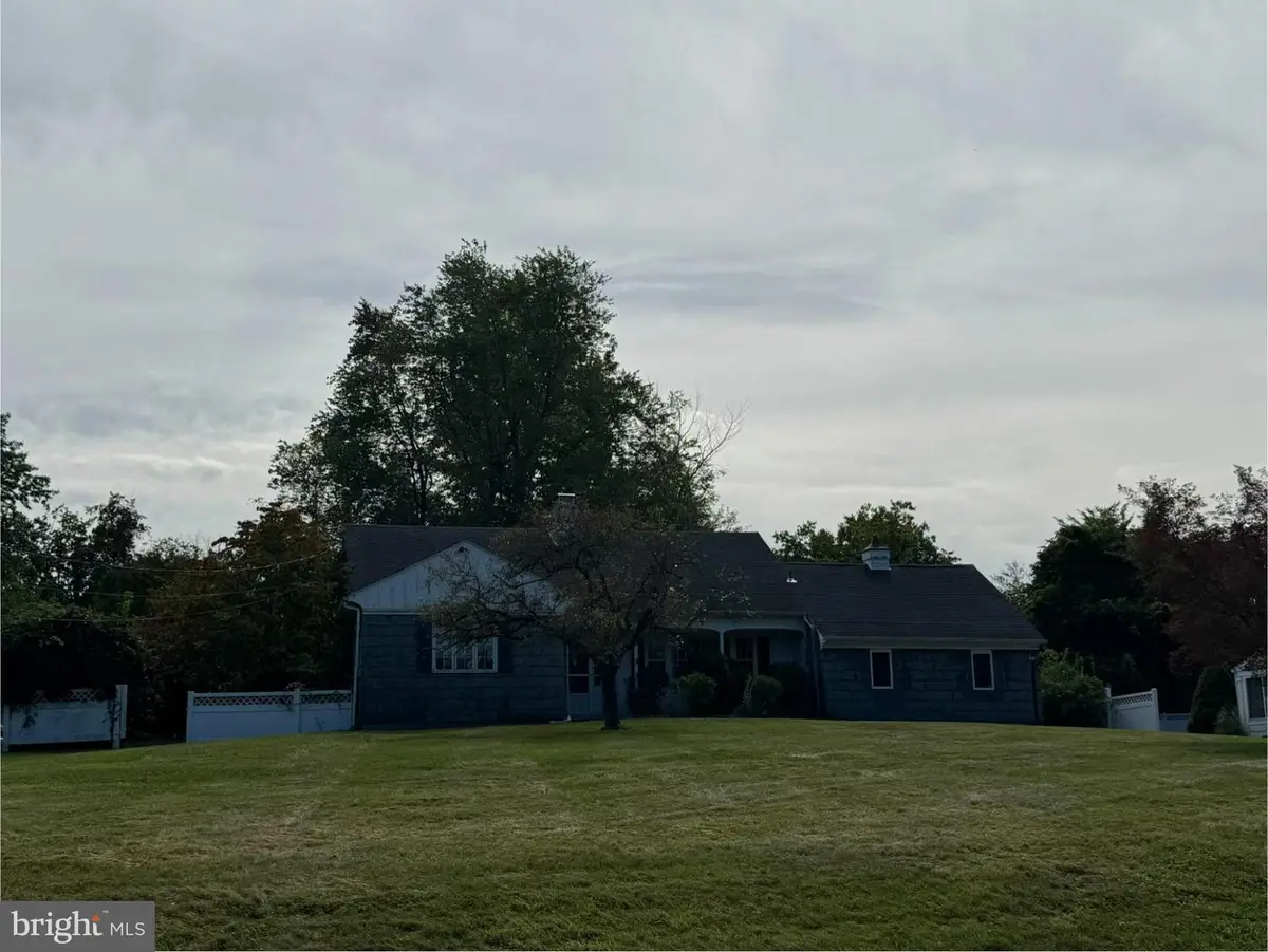 418 Washington Crossing Pennington Rd, Titusville, NJ 08560 - #1