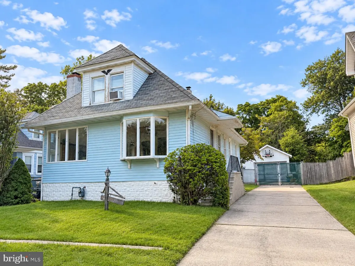 22 Brenwal Ave, Trenton, NJ 08618 - #1