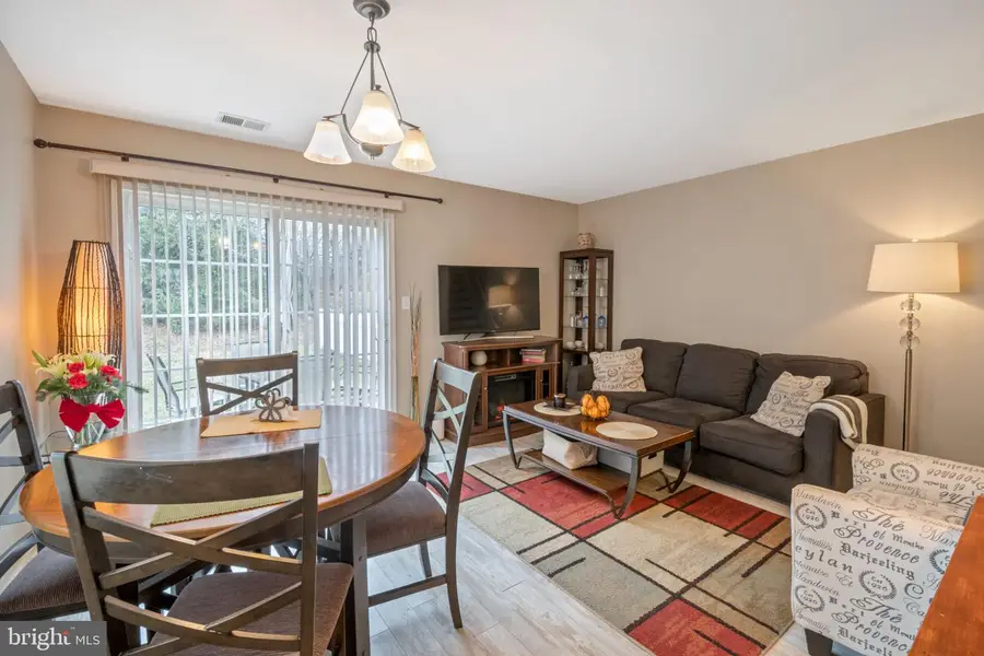 322 Fountayne Ln, Lawrence, NJ 08648 - #3