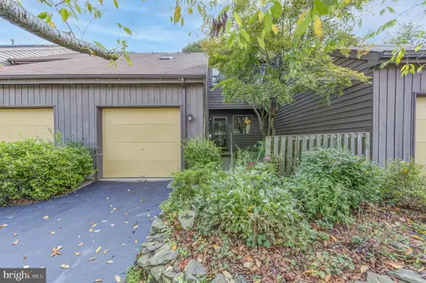 20 Rebecca Ct, EWING, NJ 08628